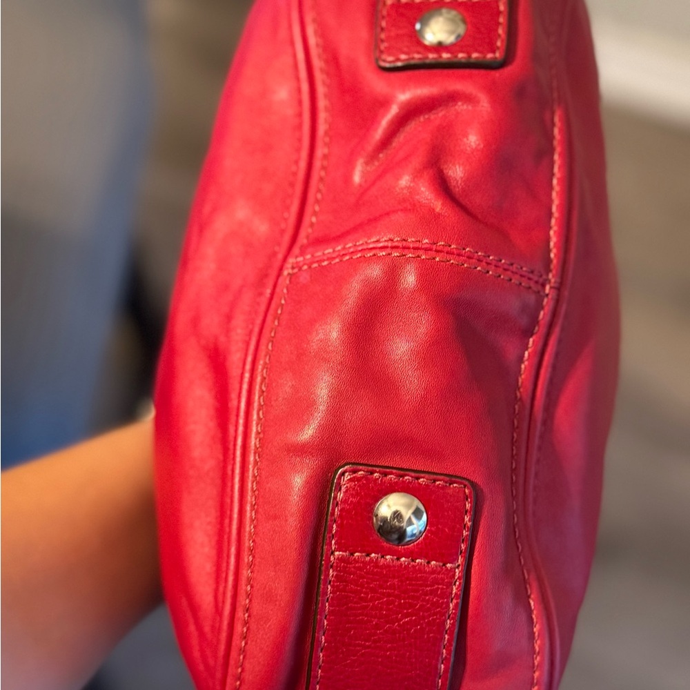 Coach Red Leather Zoe Hobo shoulder bag - Picture 7 of 12